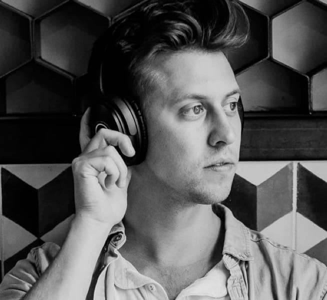 A man wearing a headphone